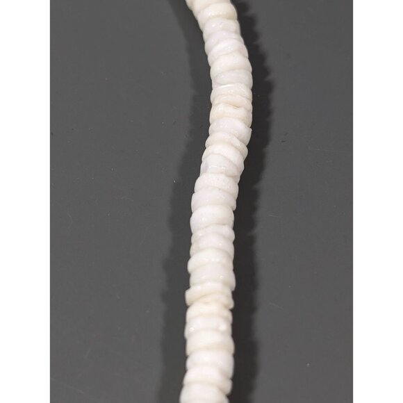 Retro Y2K Stacked Shell Choker Necklace White Beachy Surfer 14 in - Picture 4 of 8